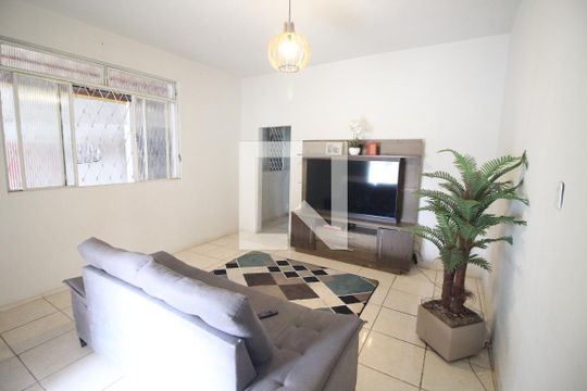 Casa à venda com 2 quartos, 240m² em Novo Eldorado, Contagem