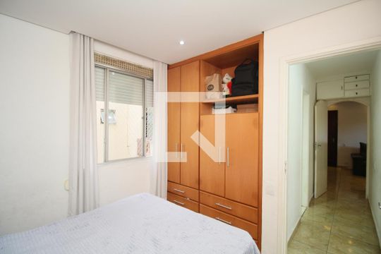 Suite de apartamento à venda com 3 quartos, 74m² em Parque Reboucas, São Paulo