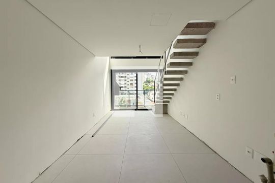 Sala / Cozinha  de apartamento para alugar com 1 quarto, 56m² em Rio Branco, Porto Alegre