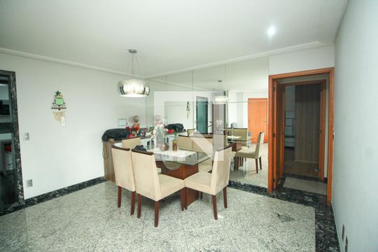 Apartamento à venda com 3 quartos, 141m² em Vila Assunção, Santo André