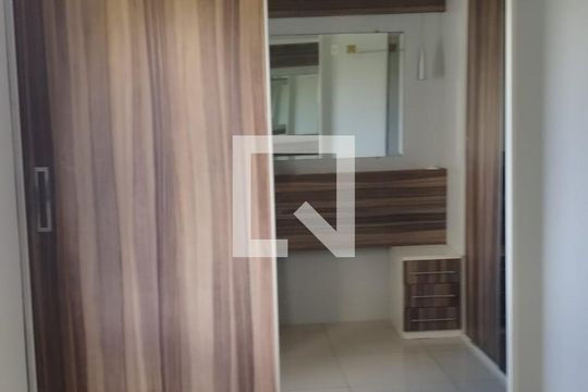 Quarto de apartamento para alugar com 3 quartos, 73m² em Nucleo Residencial Celia Mota, Barueri