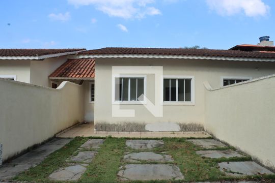 Casa de Condomínio para alugar com 3 quartos, 77m² em Jardim Nova Coimbra, Cotia
