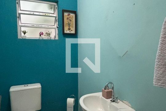 Lavabo de casa à venda com 3 quartos, 178m² em Parque Marajoara, Santo André