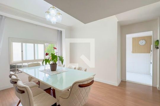 Sala de casa para alugar com 3 quartos, 300m² em Azenha, Porto Alegre