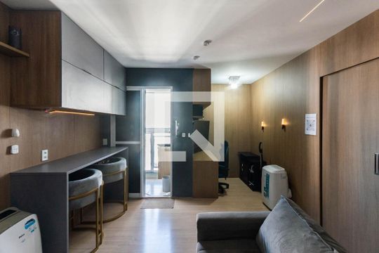 Sala de kitnet/studio para alugar com 1 quarto, 33m² em Santo Cristo, Rio de Janeiro