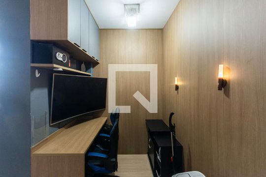 Sala de kitnet/studio para alugar com 1 quarto, 33m² em Santo Cristo, Rio de Janeiro