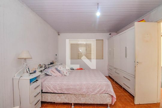 Quarto 2 de casa à venda com 2 quartos, 120m² em Santa Rosa de Lima, Porto Alegre