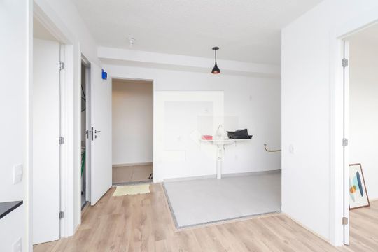 Apartamento para alugar com 2 quartos, 38m² em Jardim Helena, São Paulo