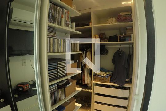 CLOSET de apartamento para alugar com 3 quartos, 172m² em Recreio dos Bandeirantes, Rio de Janeiro