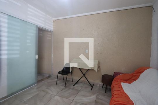 Casa à venda com 4 quartos, 280m² em Fazenda da Juta, São Paulo