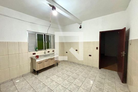 Casa para alugar com 1 quarto, 40m² em Lageado, Ferraz de Vasconcelos