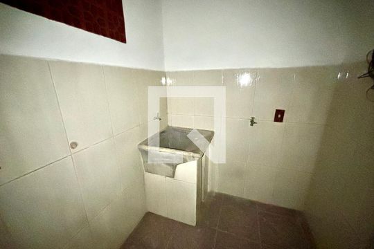 Banheiro de casa para alugar com 1 quarto, 40m² em Lageado, Ferraz de Vasconcelos