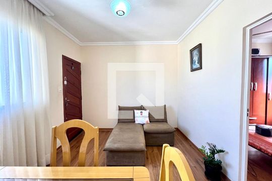 Apartamento à venda com 3 quartos, 65m² em Santa Monica, Belo Horizonte
