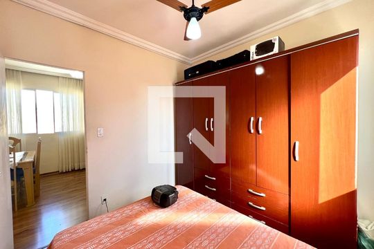 Apartamento à venda com 3 quartos, 65m² em Santa Monica, Belo Horizonte