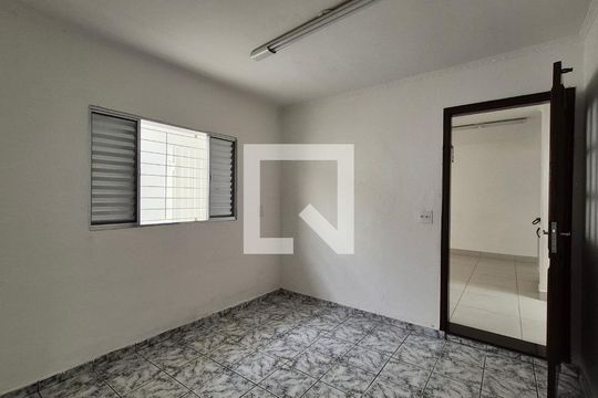 Casa para alugar com 4 quartos, 280m² em Vila Metalúrgica, Santo André