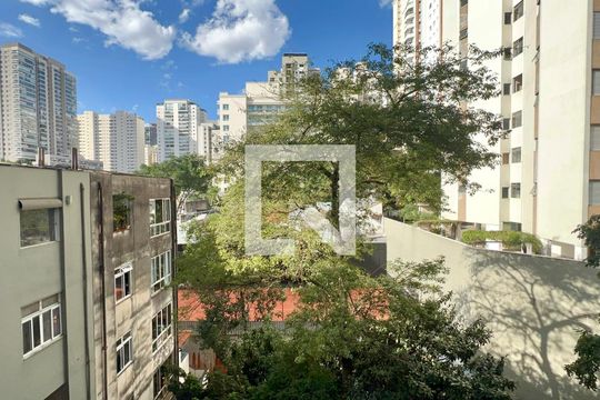 Varanda de kitnet/studio para alugar com 1 quarto, 27m² em Pinheiros, São Paulo