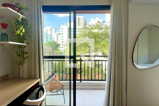 Varanda de kitnet/studio para alugar com 1 quarto, 27m² em Pinheiros, São Paulo