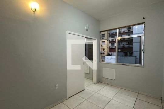 Apartamento à venda com 1 quarto, 38m² em Copacabana, Rio de Janeiro