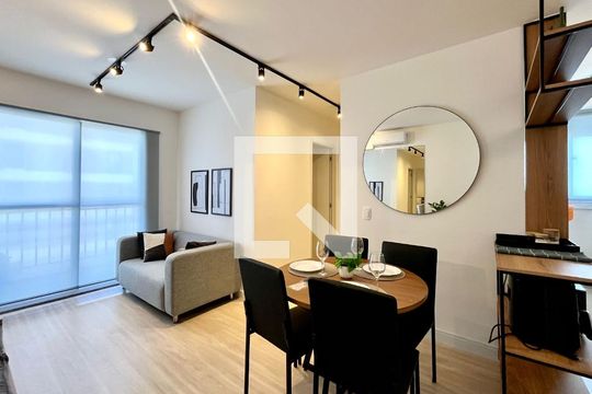 Sala de apartamento à venda com 2 quartos, 56m² em Conceicao, Campinas