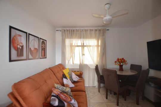 Sala de apartamento para alugar com 2 quartos, 65m² em Marechal Hermes, Rio de Janeiro