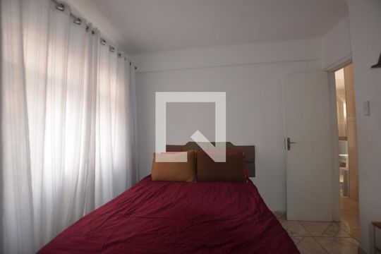 Quarto 1 de apartamento para alugar com 2 quartos, 65m² em Marechal Hermes, Rio de Janeiro