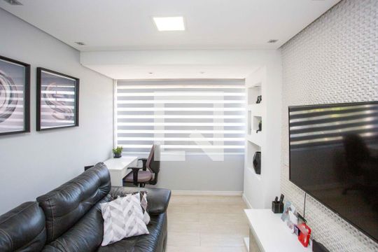 Sala de apartamento à venda com 3 quartos, 65m² em Jardim Melo, Diadema
