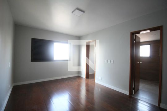 Suíte 1 de apartamento à venda com 3 quartos, 195m² em Jardim Monte Kemel, São Paulo