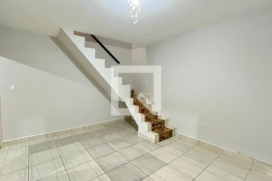 Casa para alugar com 1 quarto, 60m² em Parque Continental I, Guarulhos