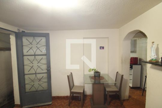 Sala de casa à venda com 5 quartos, 120m² em Vila Diva, São Paulo