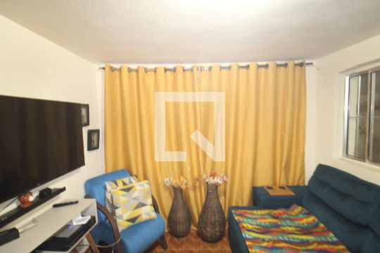 Sala de casa à venda com 5 quartos, 120m² em Vila Diva, São Paulo