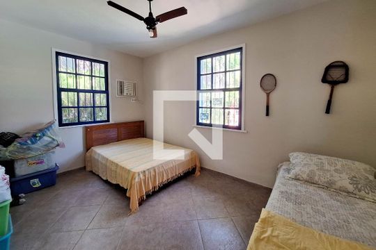 Quarto 2 de casa à venda com 3 quartos, 150m² em Engenho do Mato, Niterói