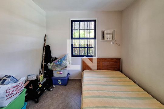 Quarto 2 de casa à venda com 3 quartos, 150m² em Engenho do Mato, Niterói