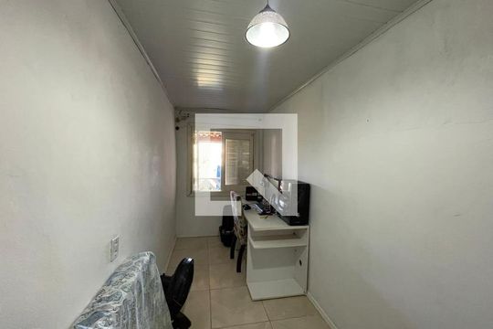 Quarto de casa à venda com 4 quartos, 80m² em Vila Nova, Novo Hamburgo