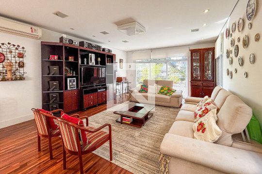 Sala de casa à venda com 3 quartos, 366m² em Sumaré, São Paulo