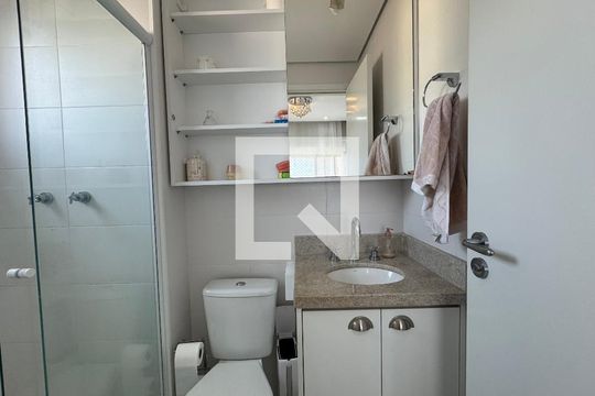 Banheiro da Suíte 1 de apartamento à venda com 2 quartos, 72m² em Bela Vista, Osasco