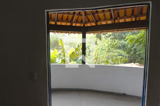 Casa de Condomínio para alugar com 2 quartos, 60m² em Praia do Siqueira, Cabo Frio
