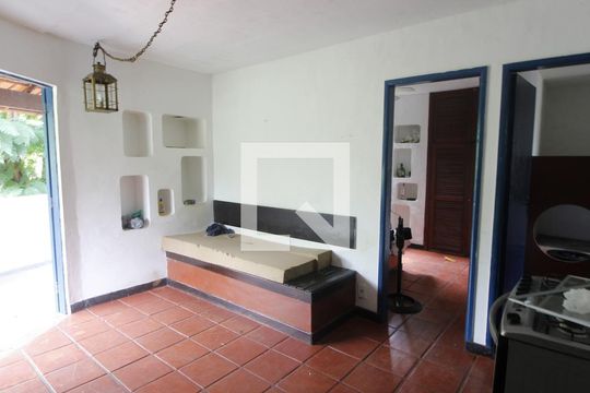 Casa de Condomínio para alugar com 2 quartos, 60m² em Praia do Siqueira, Cabo Frio
