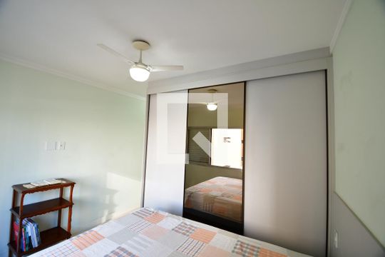 Quarto  de apartamento à venda com 1 quarto, 50m² em Cambuí, Campinas