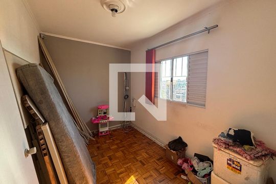 Quarto 1 de casa à venda com 6 quartos, 250m² em Jardim Eliane, São Paulo