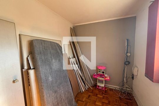 Quarto 1 de casa à venda com 6 quartos, 250m² em Jardim Eliane, São Paulo