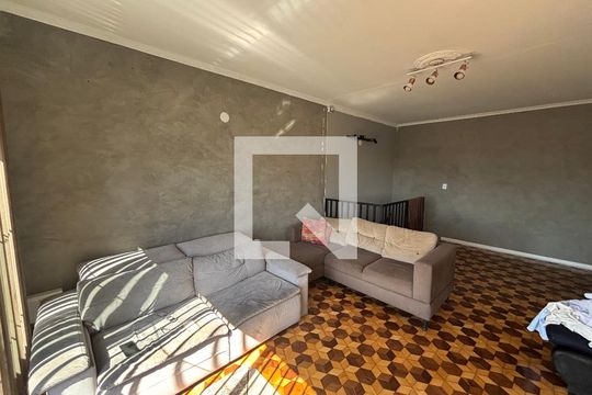 Sala de casa à venda com 6 quartos, 250m² em Jardim Eliane, São Paulo