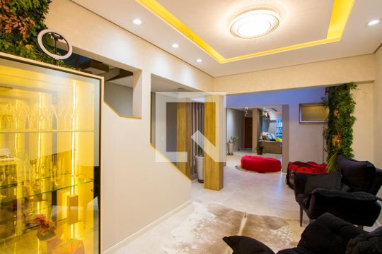 Sala de casa à venda com 4 quartos, 314m² em Vila Alzira, Santo André