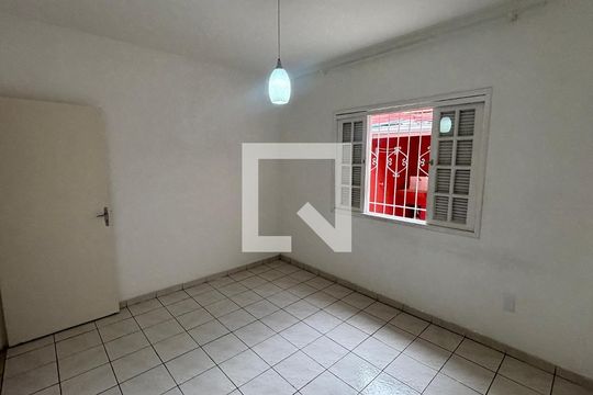 Quarto 1 de casa para alugar com 2 quartos, 125m² em Jardim Cambui, Santo André