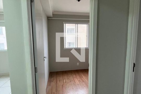 Quarto de apartamento para alugar com 2 quartos, 33m² em Fazenda Aricanduva, São Paulo