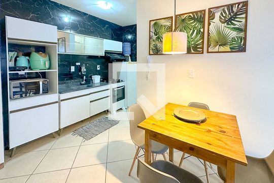 Sala de Jantar de apartamento para alugar com 1 quarto, 47m² em Canasvieiras, Florianópolis