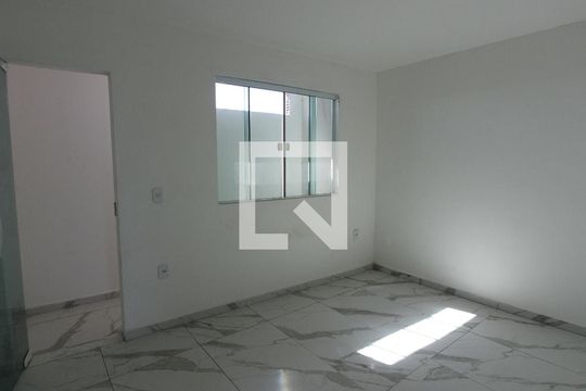 Apartamento para alugar com 1 quarto, 40m² em Jardim Esperança, Cabo Frio