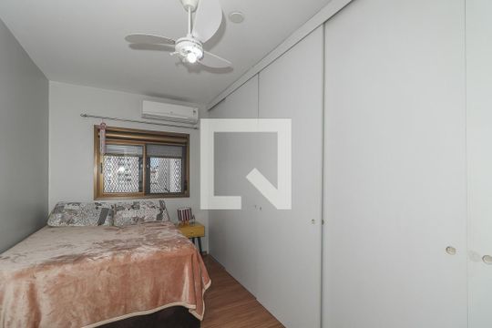 Quarto de apartamento à venda com 1 quarto, 50m² em Jardim Floresta, Porto Alegre