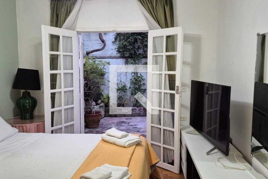 Quarto de casa para alugar com 2 quartos, 70m² em Jardim Oriental, São Paulo