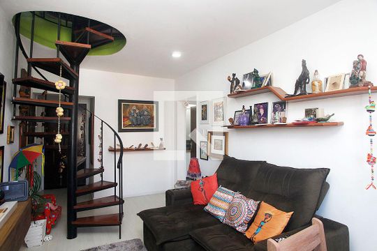 Sala 1 de apartamento à venda com 2 quartos, 139m² em Higienópolis, Porto Alegre