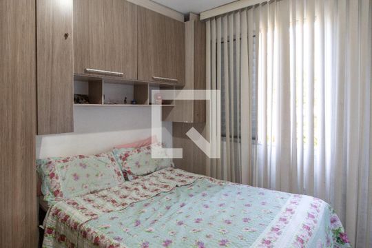 Quarto 1 de apartamento para alugar com 2 quartos, 48m² em Jardim Adriana, Guarulhos